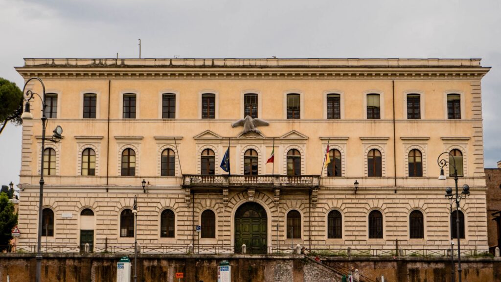 italian ministry building rome government - Foto de Alejandro Aznar (Pexels)